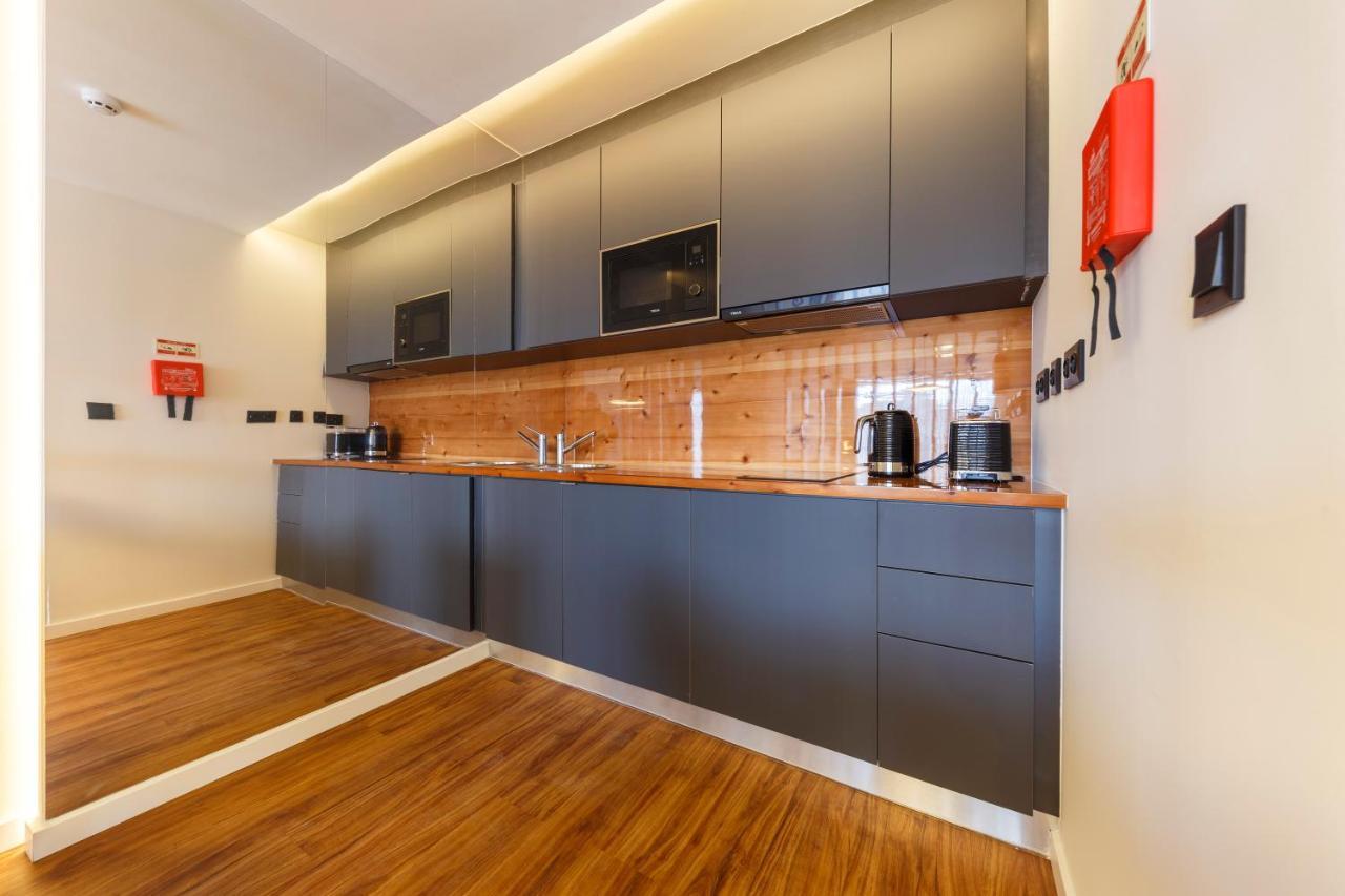 One-Bedroom Apartment,1143831139:JPEG