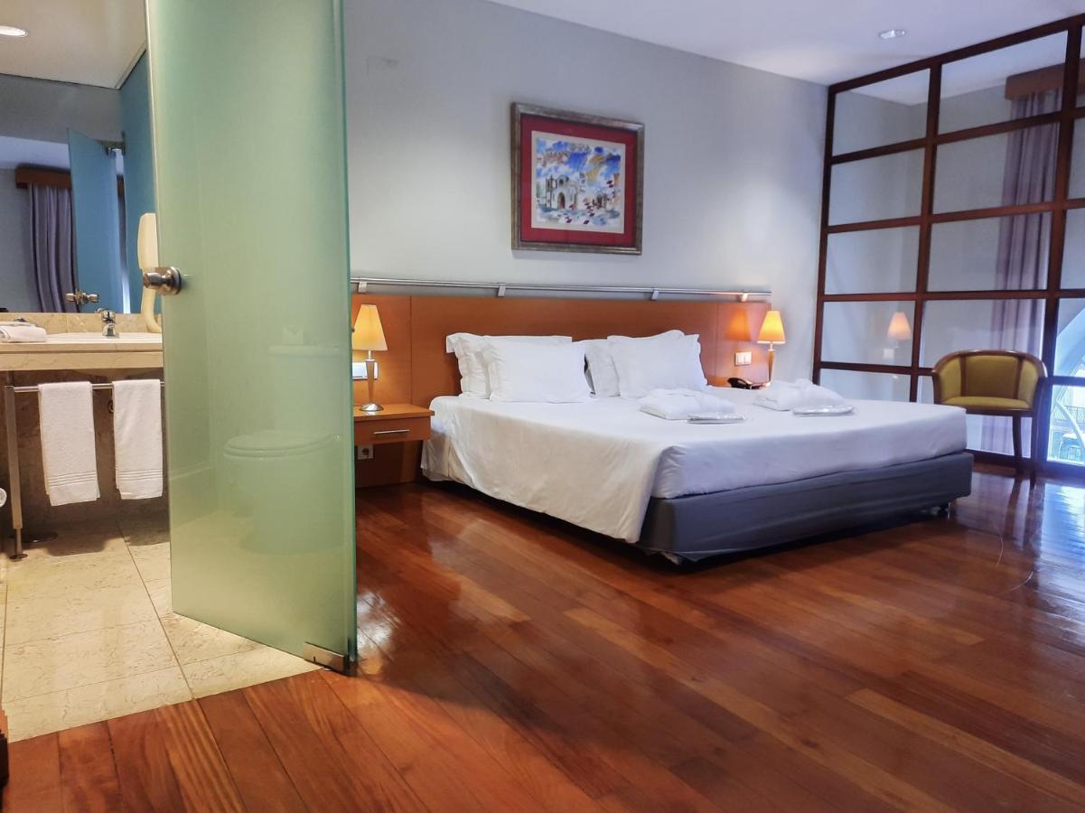 Deluxe Suite,1181068510:JPEG